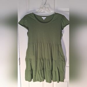 Time and Tru Sage Green Tiered Short Sleeve Top